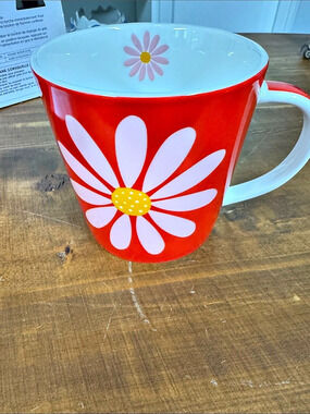 PPD Daisy mug Floral Mug in Red & Pink NWT